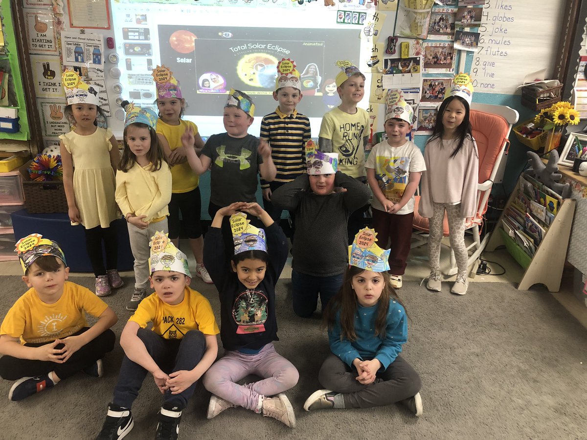 Happy Eclipse Day 🌞