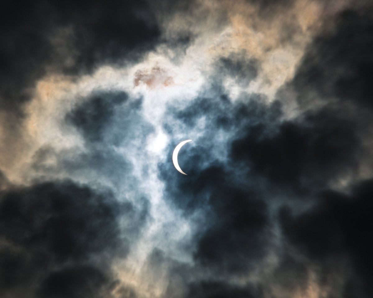 Total eclipse of the heart #solareclipse #Solareclipe2024  @washingtondc @washingtonian @PoPville @capitalweather #WashingtonDC @StormHour @ThePhotoHour @nikonusa @buzzfeedstorm