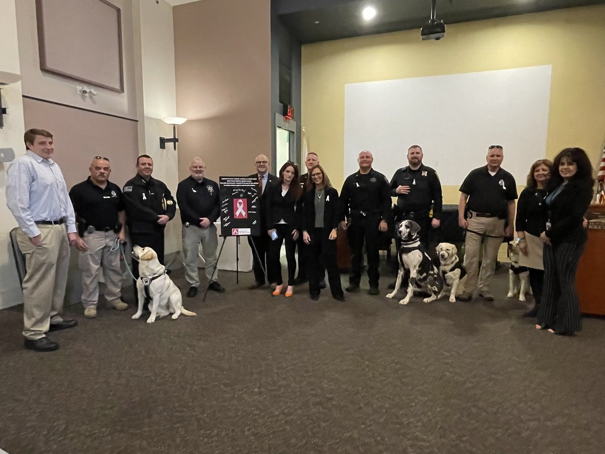 We continue to work toward a safer Plymouth County, one free from domestic violence. Today we took the White Ribbon Pledge to not remain silent on the issue. Our thanks to South Shore Resource and Advocacy Center for partnering with us in this effort.