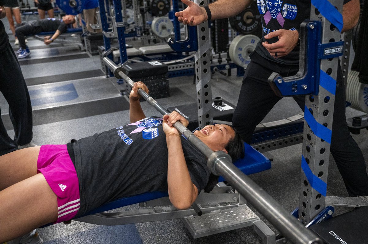 DUVB at @DukeSPORTSPERF Bench to Beat Cancer event 💙🎗️ 179 student-athletes and staff were able to raise $34,777 for Duke Hospital’s Cancer Center!