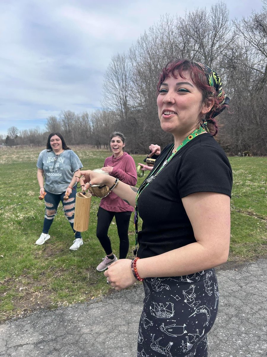 steph_feels's tweet photo. I sure do love my people. So grateful to ring in the eclipse with them, or shall I say drum in the eclipse with them. Community is so sacred and adds so much to life.
#watertownny #holdownupstate https://t.co/yz3eU7lsv6