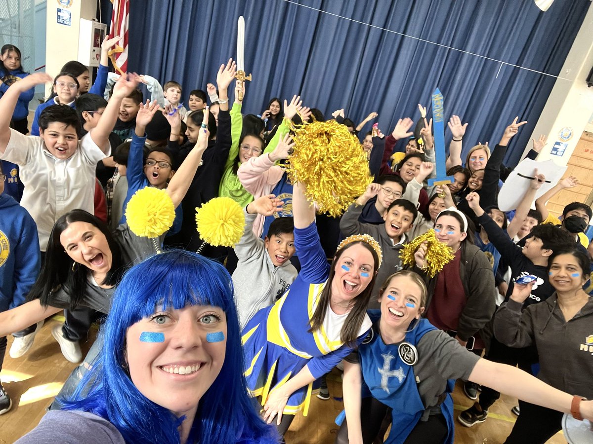 Today the 3rd, 4th & 5th Graders @PS66JKO had their annual Pep Rally!! The JKO Knights are ready to ROCK the State Tests!!💛💙💛 #GoKnights #WeGotThis @kboro23