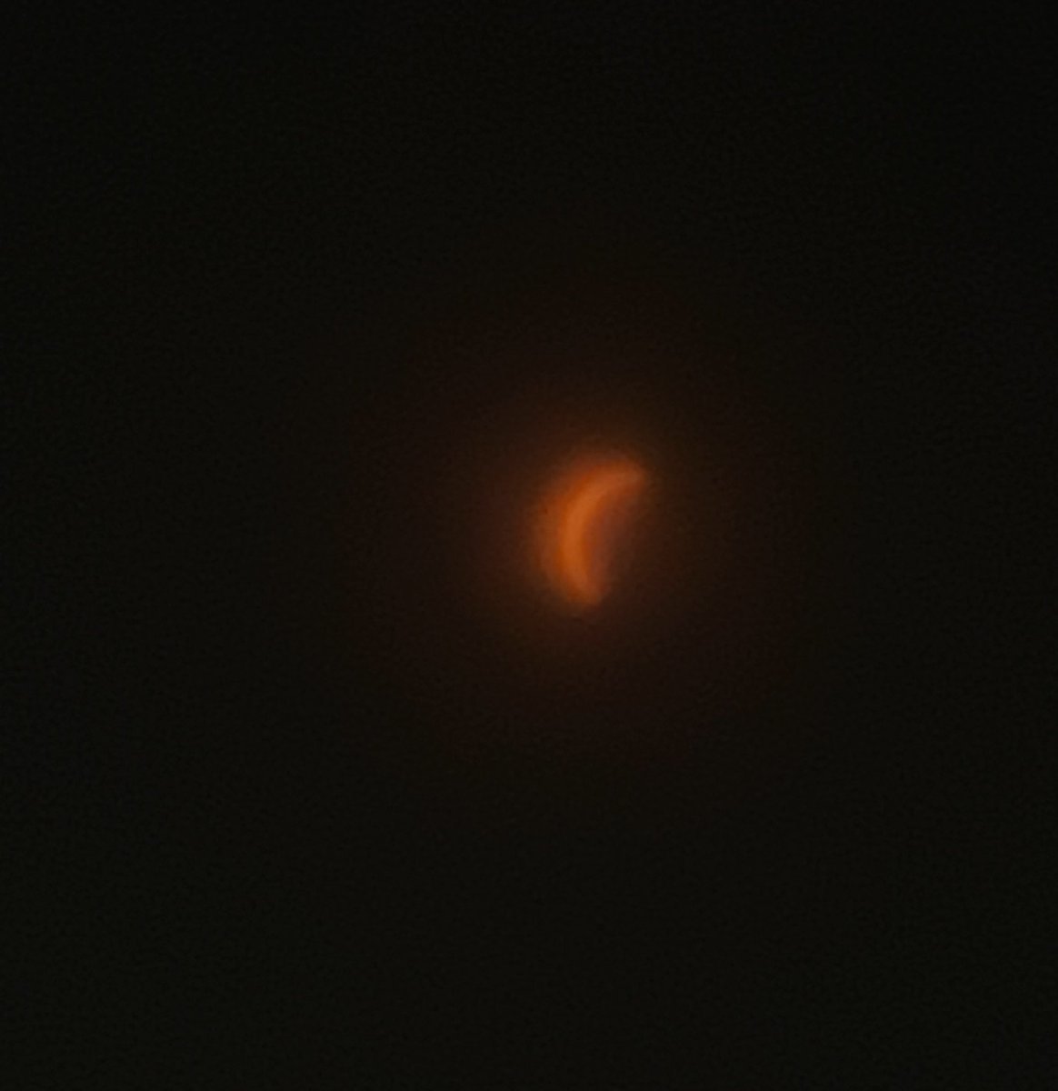 The #TotalEclipse drew a big crowd at @lagurdiacc! 🌝 Students, faculty, and staff gathered to witness this rare phenomenon which is not expected to happen again until 2044!