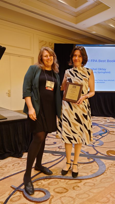 So this happened at #ISA2024. Honored to have received the 2022 Best Book Award from @FPA_ISA @isanet for Governing Abroad. Deepest thanks to the award committee for their generous recognition. I will forever cherish it.