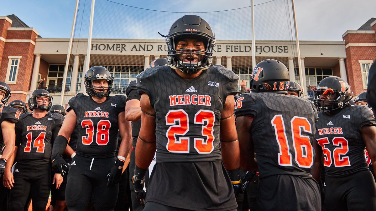 #AGTG Blessed and Honored to receive my 6th D1 offer from Mercer University!! @coach_mjacobs @TO_65FB @RRACKLEY9 @RamsFootballNC @CoachPendy