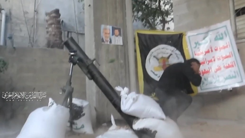 يارب كما وضع الشعاار وصورت قاادمسيرتناا القرانيه فلا تحرمناا المشااركه في قتاالهم ياارحم الراحمين