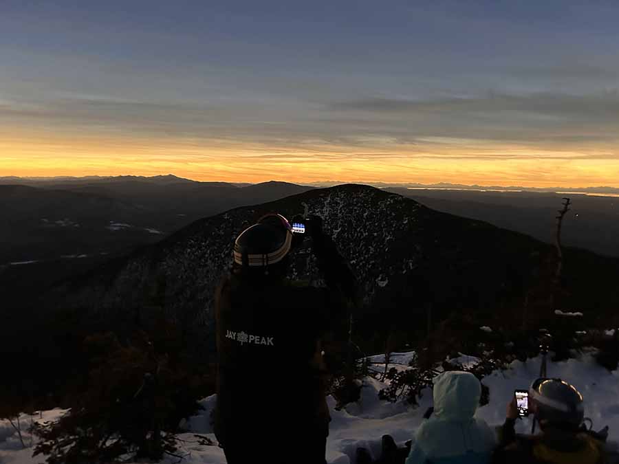 Truly amazing to experience total solar eclipse on top of Jay Peak Vermont #LánurúnaGréine #visitnewengland @VermontTourism