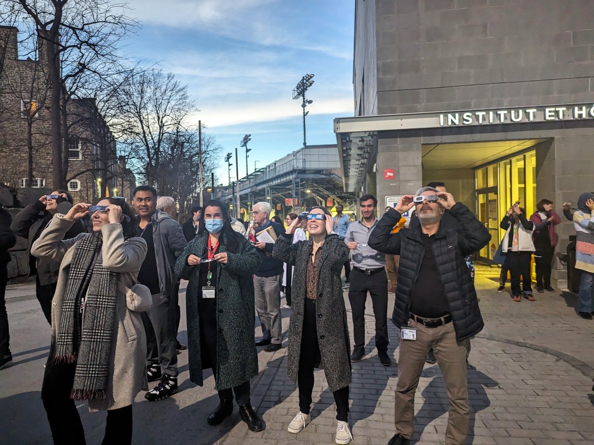 Even #research takes a short break for a once-in-a-lifetime #eclipse! Physicians, clinicians, researchers, clinical research coordinators and even patients headed outside to (safely) view the astronomical event. @TheNeuro_MNI @mcgillu @McGillOSS @McGillUPhysics