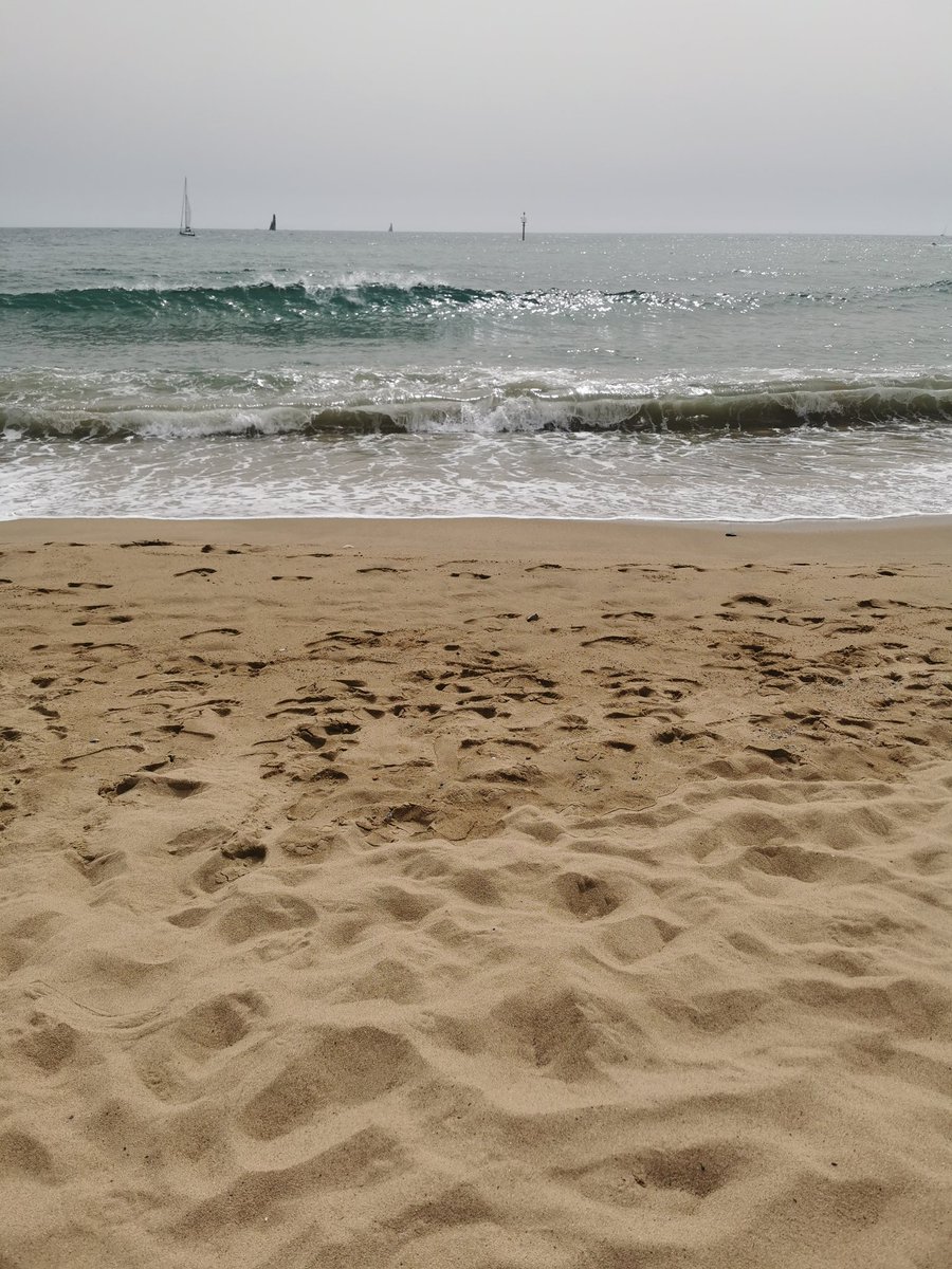 Lovely first day of the #OceanDecadeWeek. A sit on the beach catching up with things, and a fantastic and super interesting session on cities and the ocean which featured our very own #Motion4TheOcean in dialogue between @EG_Cunningham and Cllr Ernest. #OceanDecade