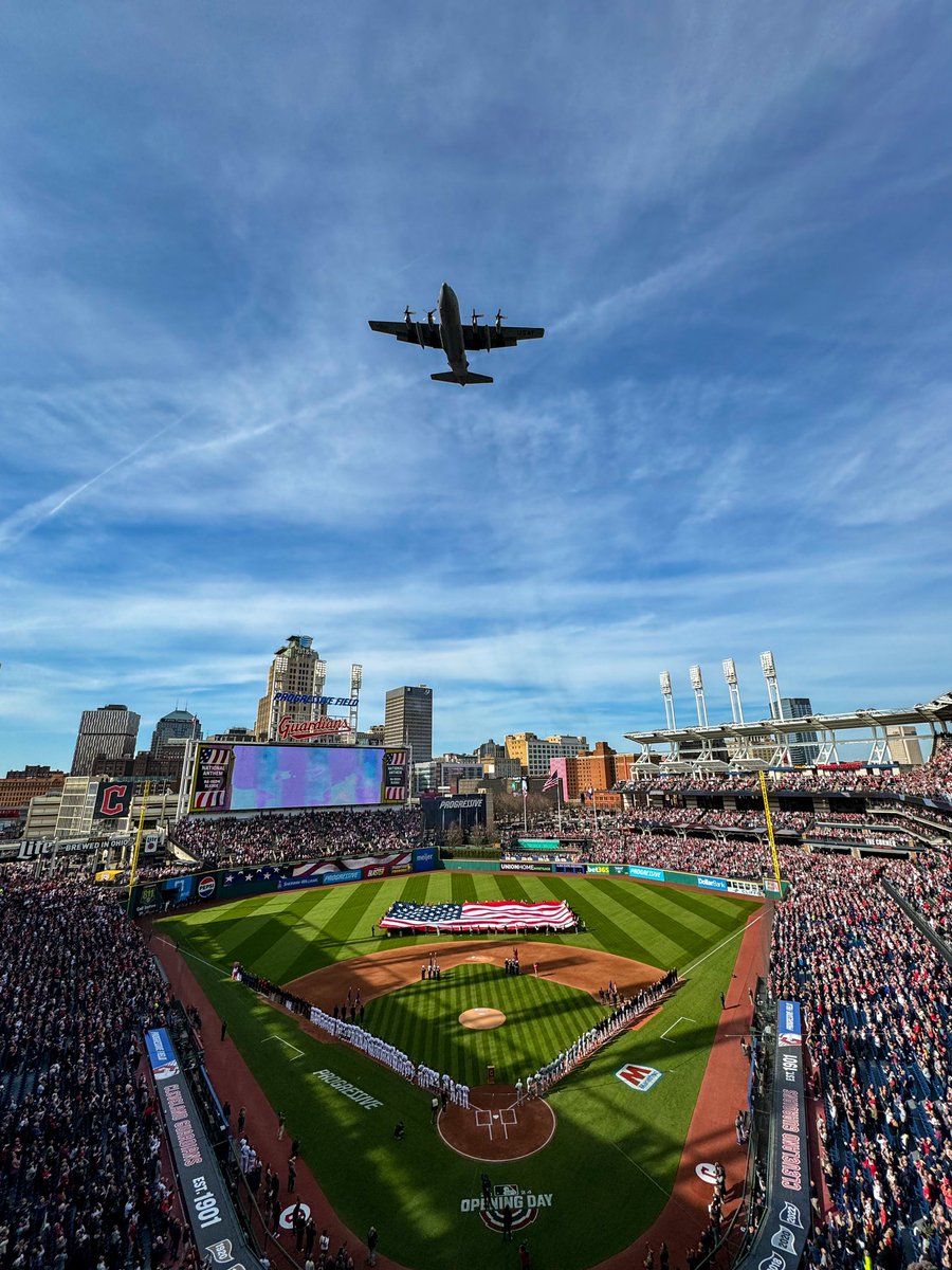 Flyovers and baseball⚾️