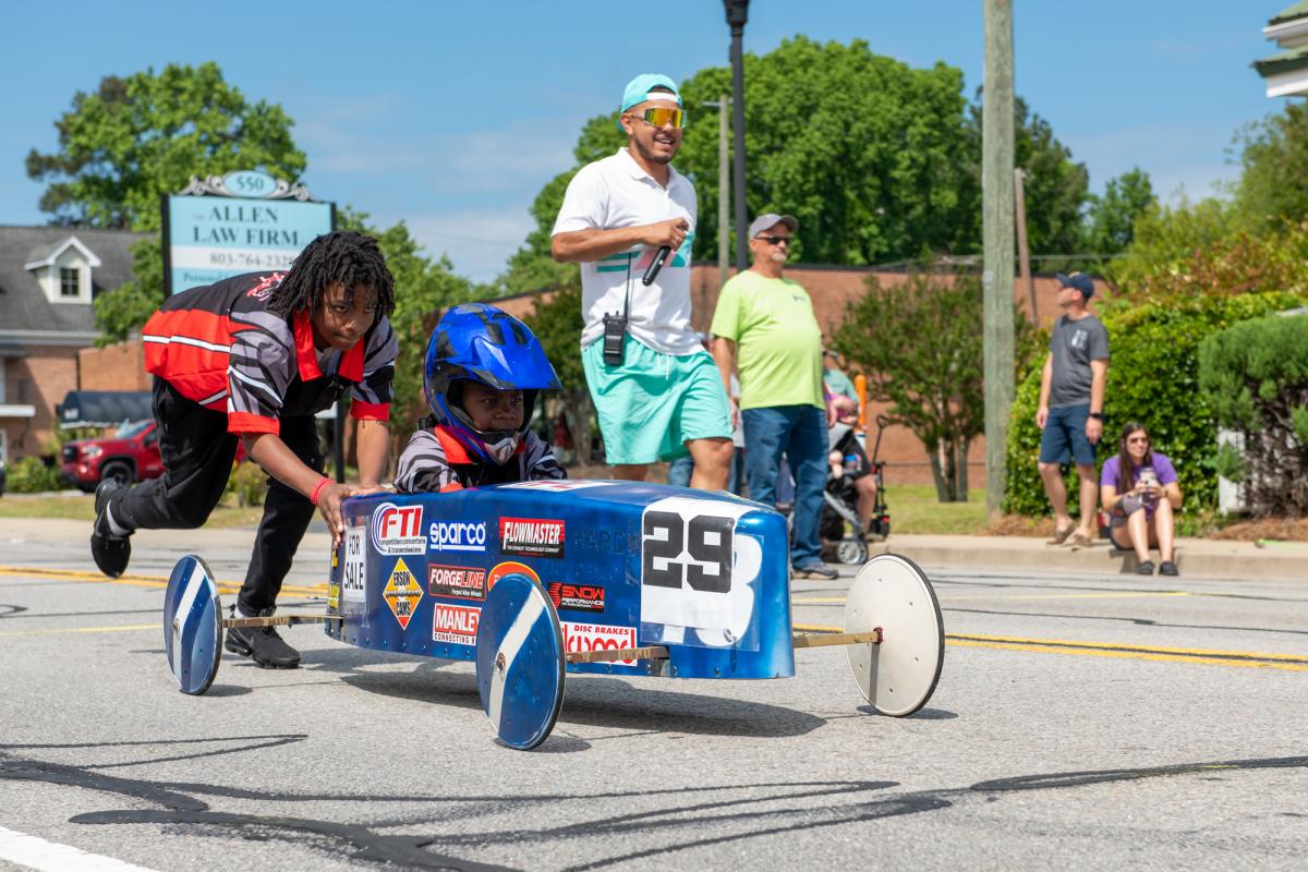 Kinetic Derby Day's registration deadline is coming up FAST! 🏎️🏁 Sunday, April 14, is the last day to register to race or be in the Kinetic Sculpture Parade. Visit kineticderbyday.com to register and may the best car/sculpture win! #HeadWest #WeCoSC #ShowUsYourGrit