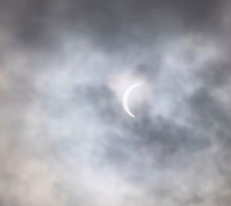 Hava bulutlu olduğu için çok az izleyebildik #EclipseSolar2024