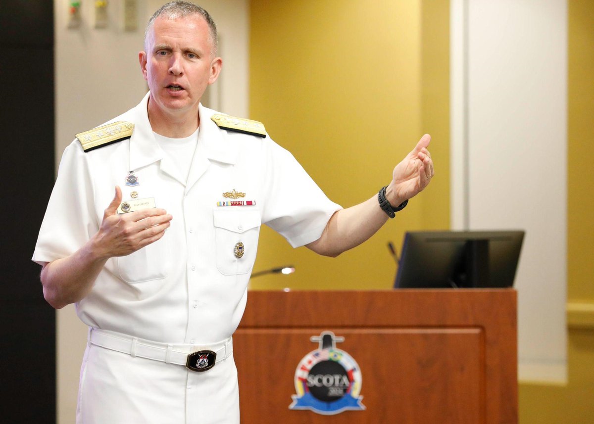 Strengthening Undersea Maritime Partnerships! @NAVSOUS4THFLT Rear Adm. Jim Aiken speaks to commanders at the annual Submarine Conference of the Americas @Southcom. @Armada_Arg, @marmilbr, @RoyalCanNavy, @Armada_Chile, @ArmadaColombia, @armada_ecuador and @naval_peru took part.