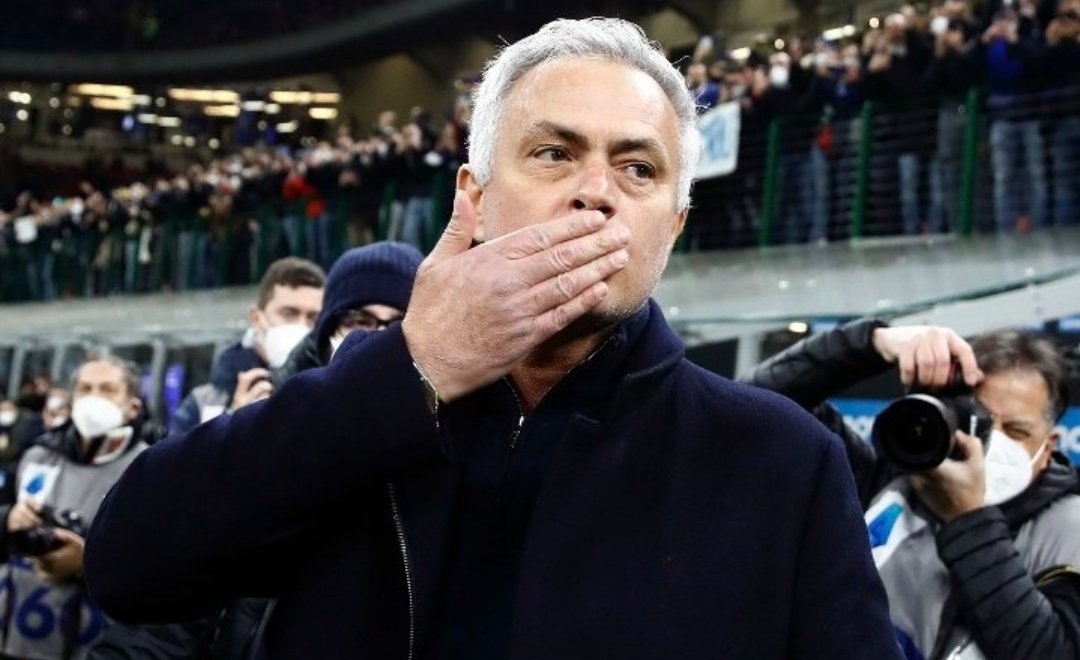 José Mourinho: 'Sometimes when you leave a club, you feel the need to rest and process things. In this case, one day after I left Roma I was ready to go again.'
