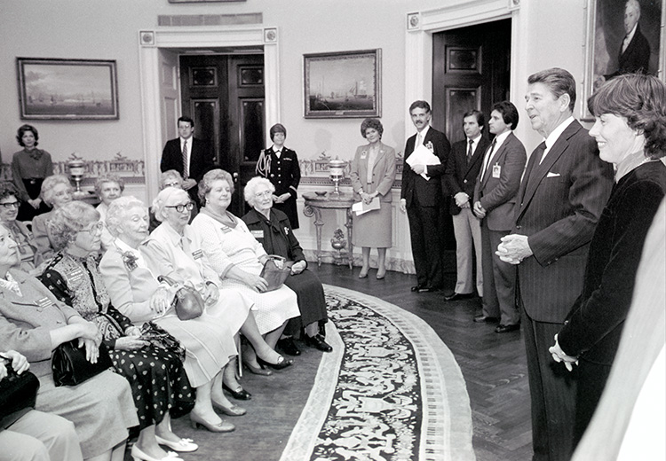 #OTD in 1983 #PresidentReagan met with World War II American women prisoners of war in the Blue Room. Click the link below to watch. catalog.archives.gov/id/74627770 --- Photograph – catalog.archives.gov/id/276563641