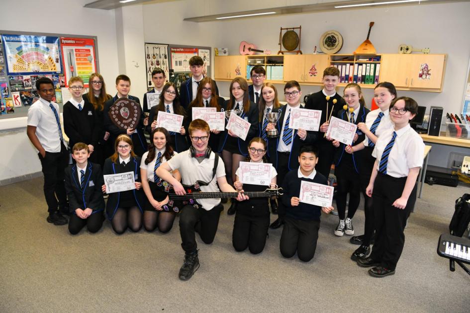 TEACHERS at Port Glasgow High School have praised pupils after they put on stellar performances at this year’s Inverclyde Musical Festival. dlvr.it/T5DtH1 👇 Full story