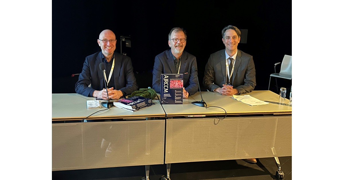 AJRCCM Editors Drs. Leo Heunks, Laurent Brochard, and Edward Schenck presented articles from the March 1 issue at the ISICEM 2024 in Brussels March 1 Issue 🔗 bit.ly/4bUI6YN