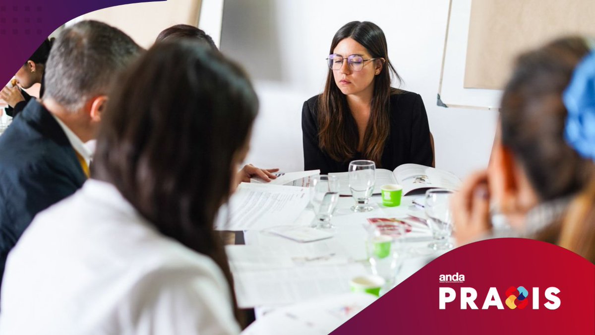 Estamos en nuestro taller práctico sobre la Guía de Buenas Prácticas para el Relacionamiento Anunciante-Agencia. Esta es una muestra de nuestro trabajo en equipo para llevar a la acción la teoría aprendida, construyendo sobre las mejores prácticas.