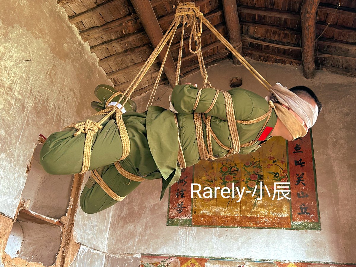 网红点打卡！吊着又爽又难受😝