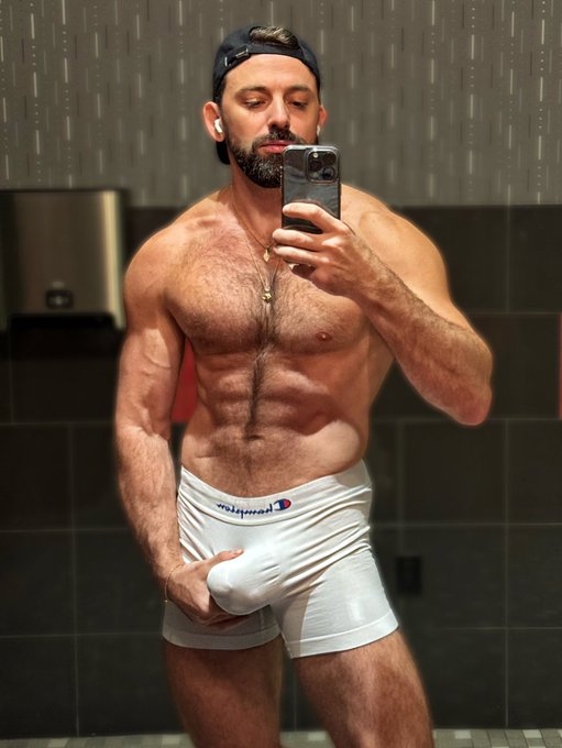 RT if you wanna Squeeze it, helps with stress https://t.co/YvZiwYtQ7k