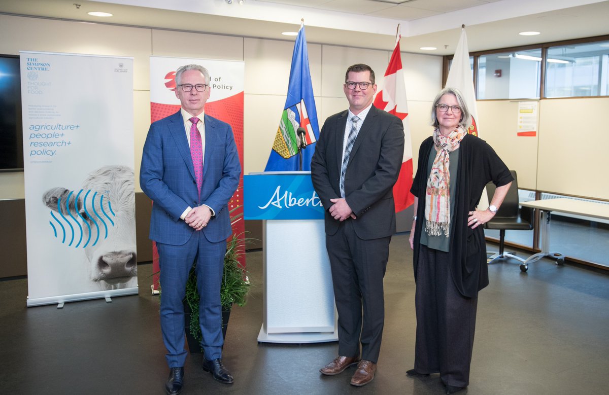 An exciting funding announcement for the @Simpson_Centre today, marking the genesis of the Alberta Digitalization Agriculture Program (ABDIAG). Thank you to @YourAlberta Minister of Agriculture and Irrigation,@RjSigurdson, @UCalgary President Ed McCauley & Martha Hall Findlay.