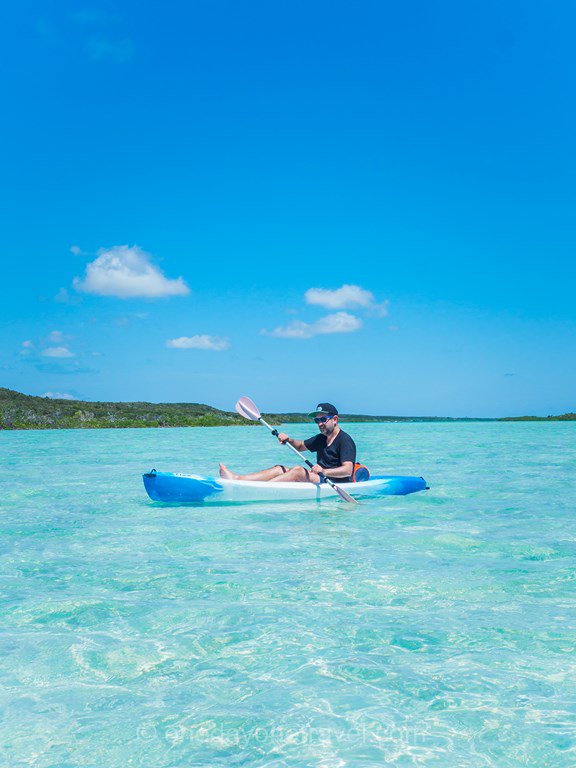 Comment ne pas résister face à tant de beauté ?
Bienvenue sur l'île de #SanSalvador aux #Bahamas 🇧🇸🖤💛💙🇧🇸.

#bahamasexperiences #blogvoyage #travel #video
#itsbetterinthebahamas #guanahani #tourisme