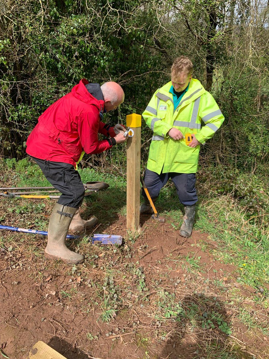 finstumpf's tweet photo. πππ Grosmont path team for a job well done on #Pathcare Skenfrith Box Farm route working alongside @MonCountryside @RamblersCymru 1/2 https://t.co/YDpXEu5iej