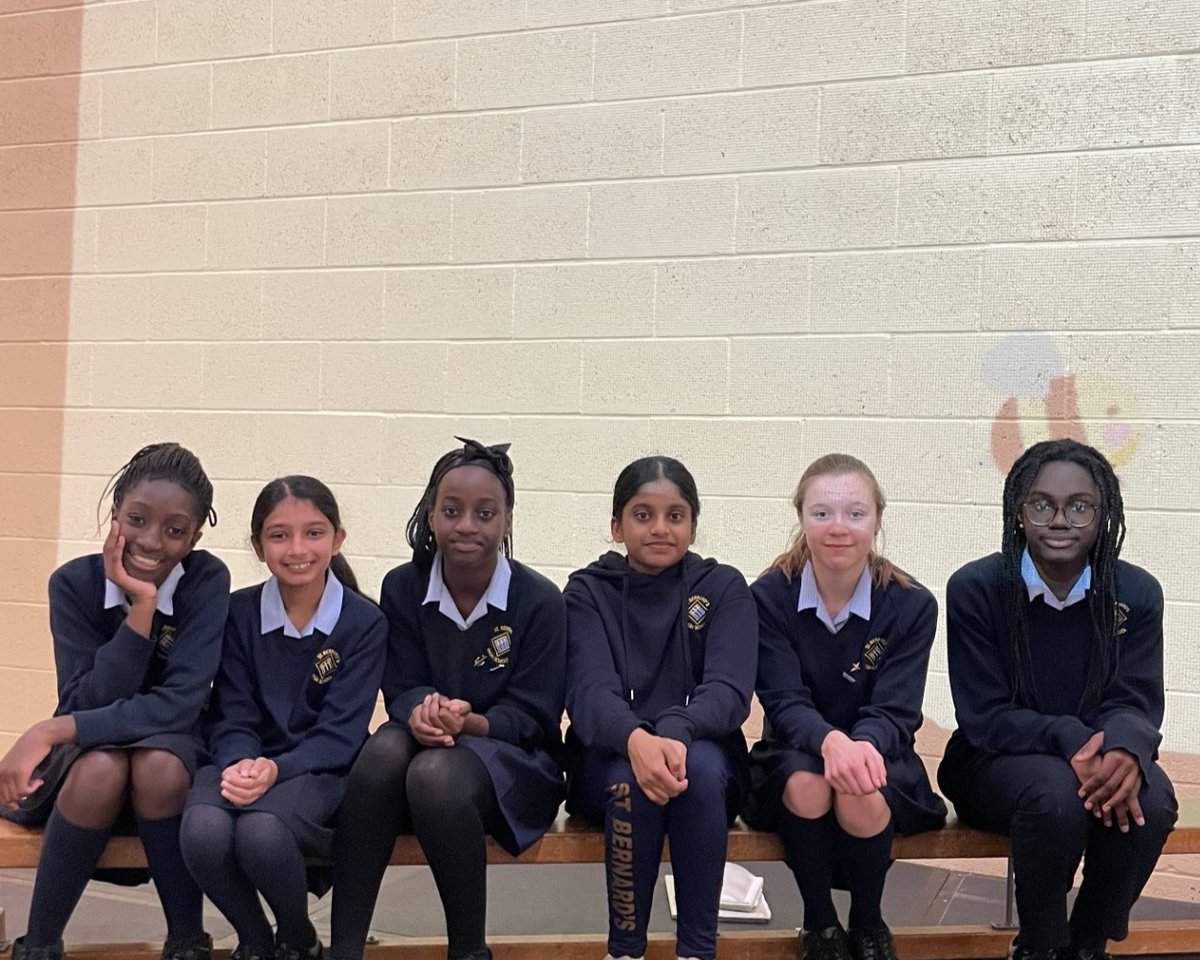 Huge congrats to all who competed in the #Year7 and #Year8 Spelling Bee Final! 🎉🐝

We are so proud of everyone's hard work and dedication. A special shoutout to Chloe in Year 7 and Emmanuella in Year 8 for their victory! 🏆

#Spellingbee #Winners  #Southend #Westcliffonsea