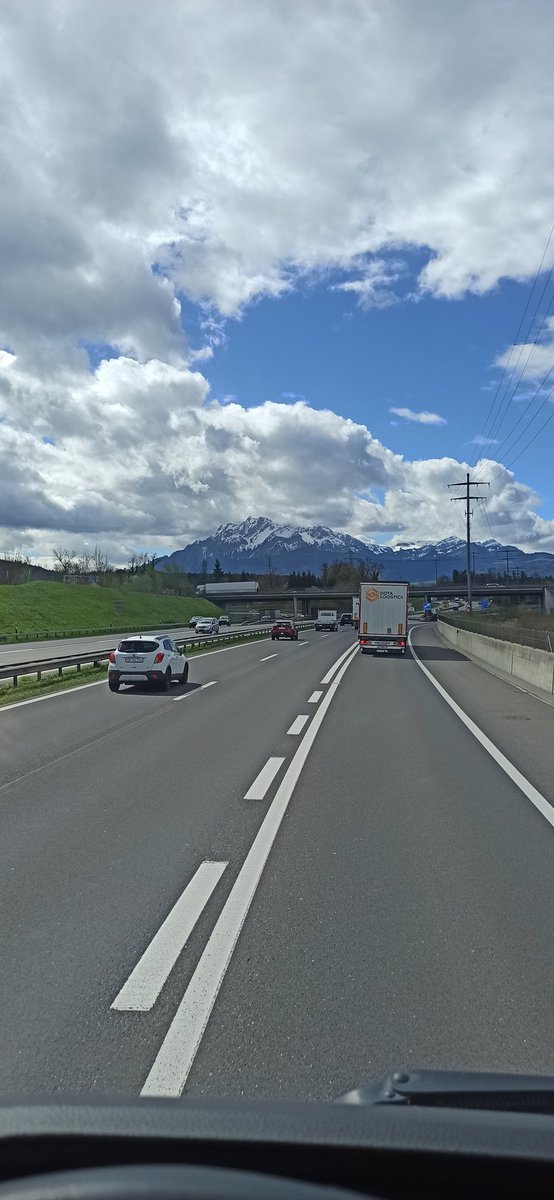 sametsaka54's tweet photo. #alpmountain 
#Switzerland https://t.co/5hOlHBZdGv
