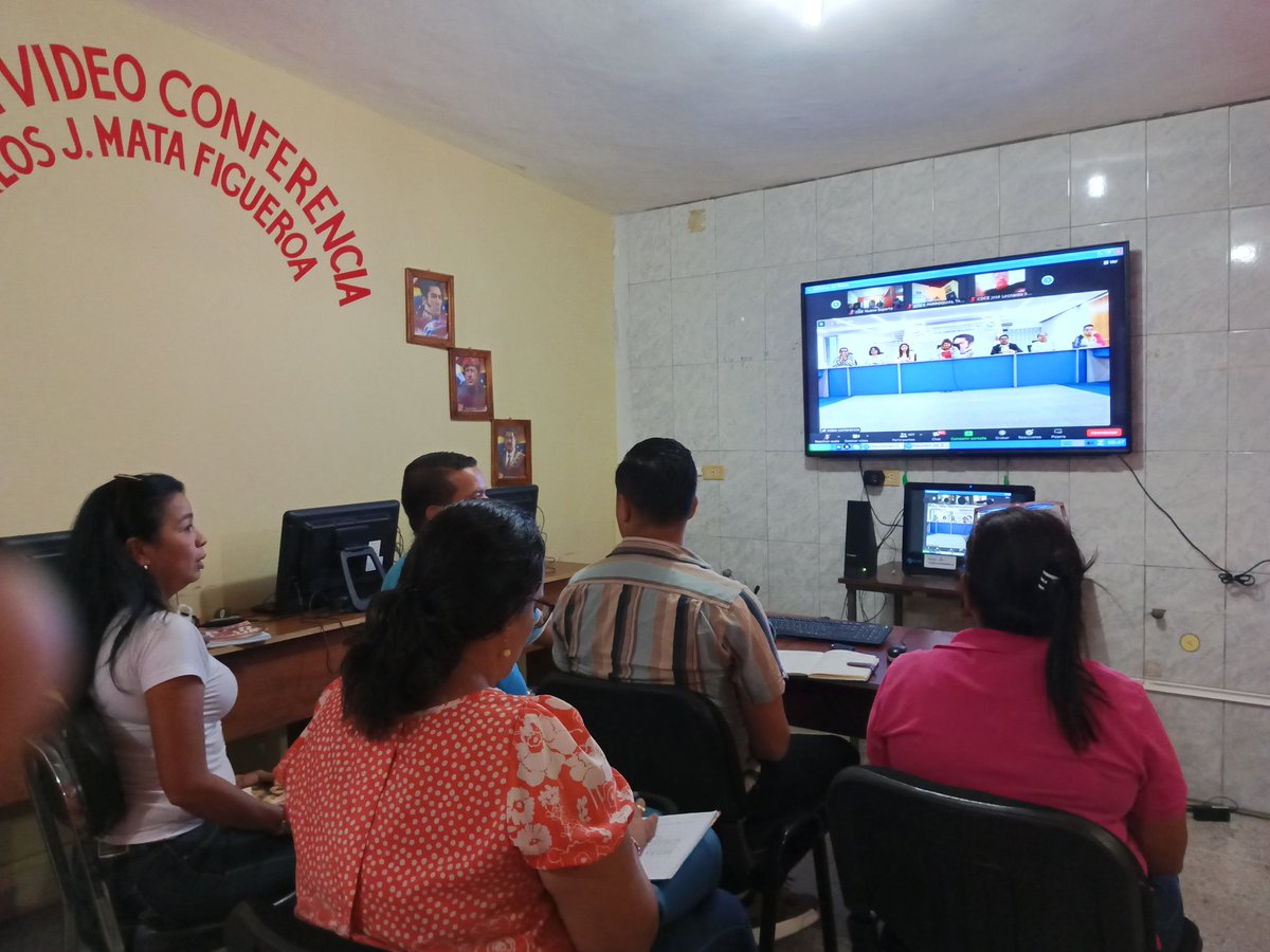 El Equipo de @Fundabit_ #NuevaEsparta apoya al #CDCE en la videoconferencia del #MPPE para recibir orientaciones sobre el Congreso de la Organización Bolivariana de Estudiantes #OBE. #UniónPatriota @MPPEDUCACION @EducacionNvaE