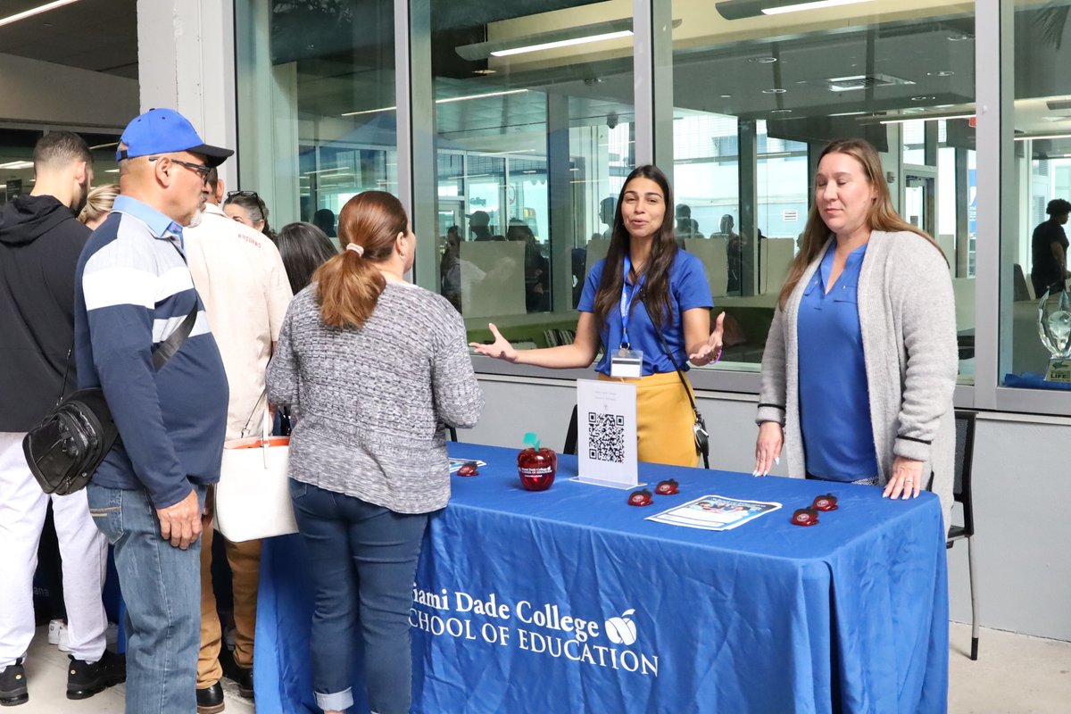 The dynamic job fair in partnership with Rep. María Elvira Salazar at our Padrón Campus was a resounding success! Proud to partner with Rep. María Salazar to bring together over 70 employers and connect them with talented individuals from our vibrant community. #BeMDC