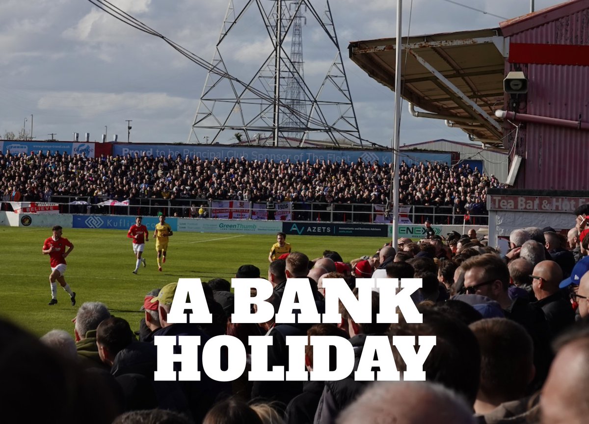 New: A Bank Holiday. Traditionalists love xmas football but the bank holidays on Good Friday and Easter Monday are a fine time. @tmstanworth & @SamWainwrightUK watched Ebbsfleet United vs Southend United in the National League. 📸 terraceedition.com/home-haute/ban…