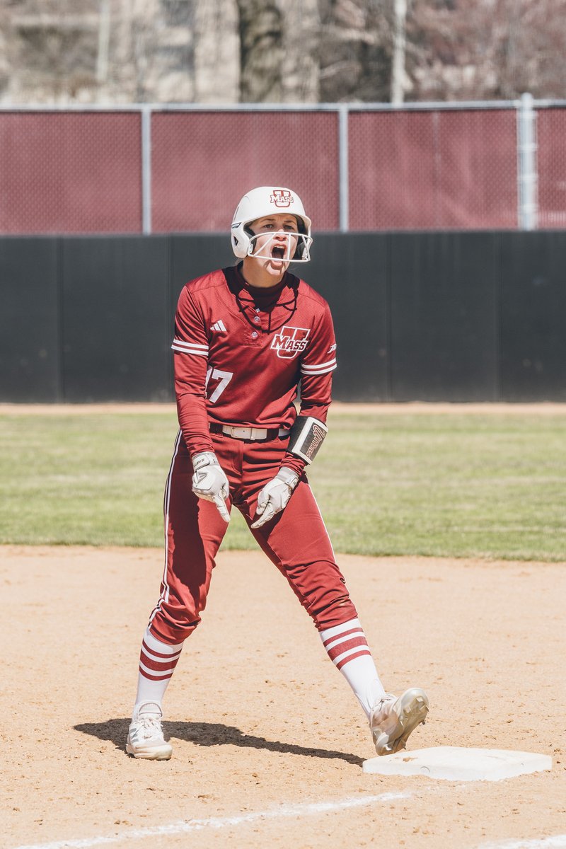 UMassSoftball tweet picture