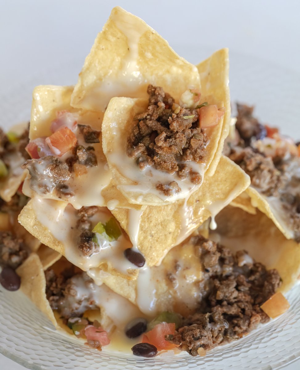 JackieAlpers's tweet image. Get the free recipe for Bison Nachos from The Unofficial Yellowstone Cookbook by Jackie Alpers: recipes.jackiealpers.com/bison-nachos/
#yellowstonecookbook #yellowstonerecipes #yellowstone #yellowstonecookbookrecipes