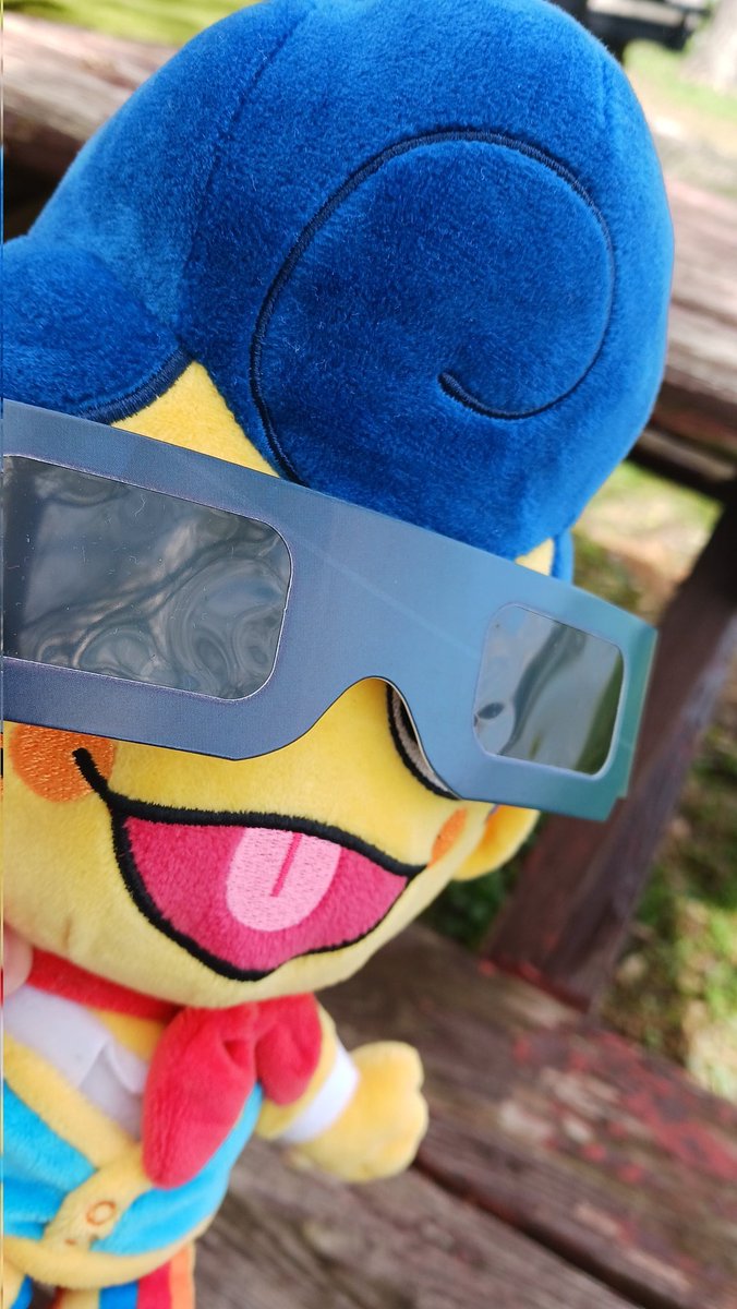 "Where's the sun?"
#WelcomeHome #Eclipse2024