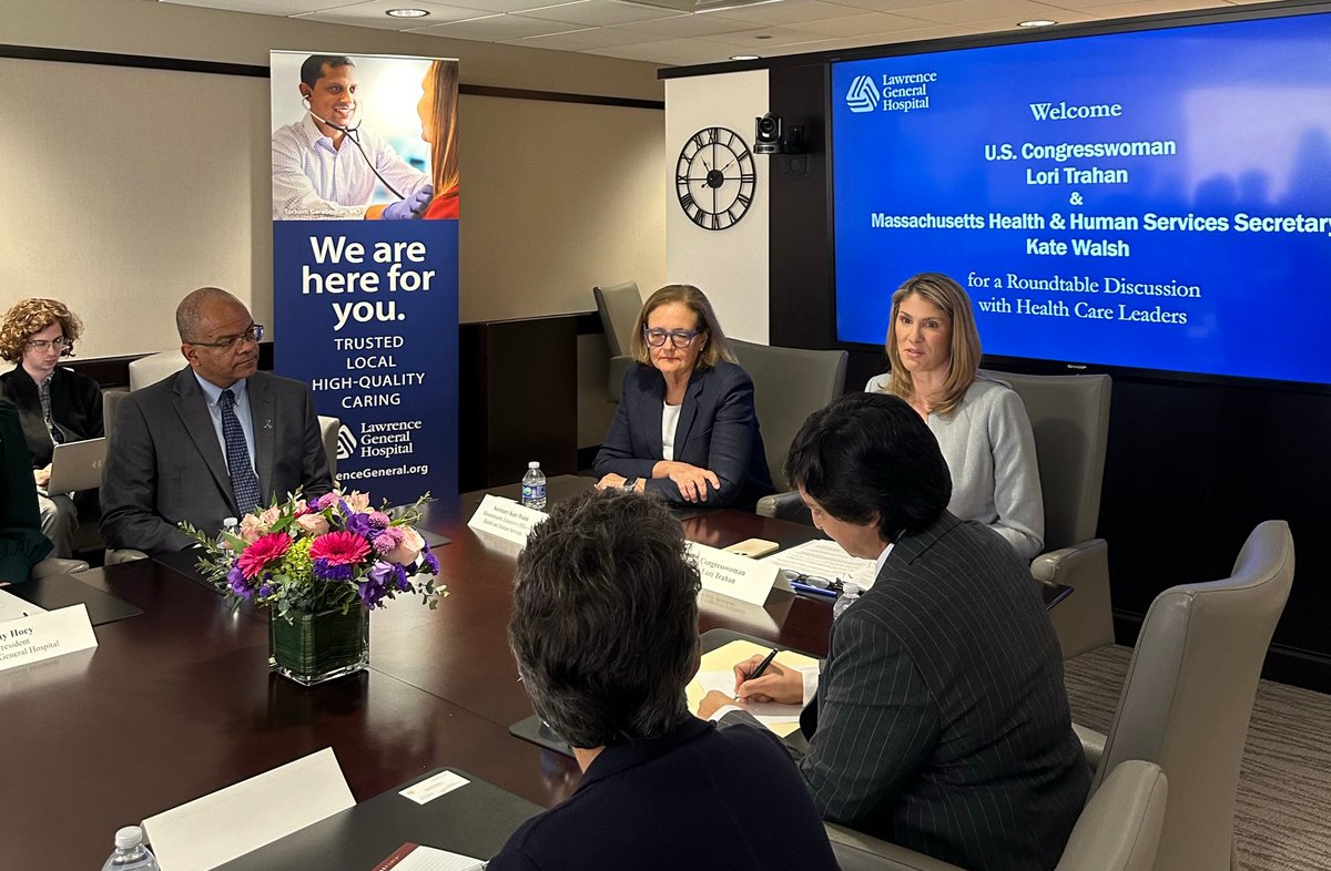 Such a great conversation on improving care with a federal “Essential Health System” designation! Hosted by @RepLoriTrahan with @siegelmd @LawrenceGenHosp @TuftsMedicine @The_BMC @umassmemorial @MAHealthHosp @Mass_CHIA @MassHHS & many other key stakeholders in Massachusetts.