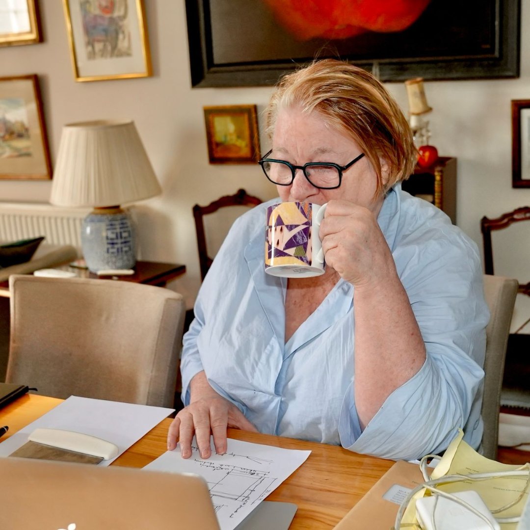 Happy Monday everyone! I hope you all had a lovely weekend. I’ve been very busy filming for Cooking with the Stars, and am so excited for you all to see the show when it airs!

But for now, a cup of tea and some admin!

#CookingWithTheStars #TeaTime #FoodTV #RosemaryShrager