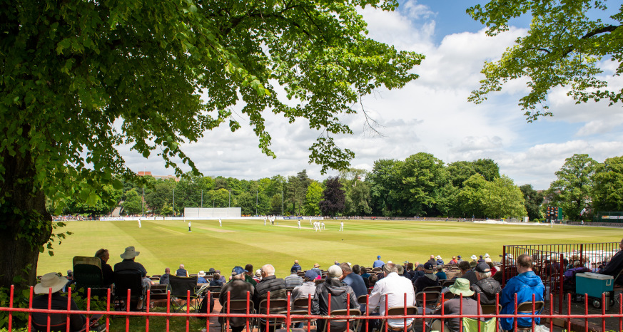 BRM Chesterfield Festival of Cricket will return in June/July! Come along to this high-adrenaline event and soak up the atmosphere as you cheer on the players🏏 dlvr.it/T5Dwxl #LoveChesterfield #ChesterfieldEvents @Chesterfield_CC @ChesterfieldBC @BRMSolicitors