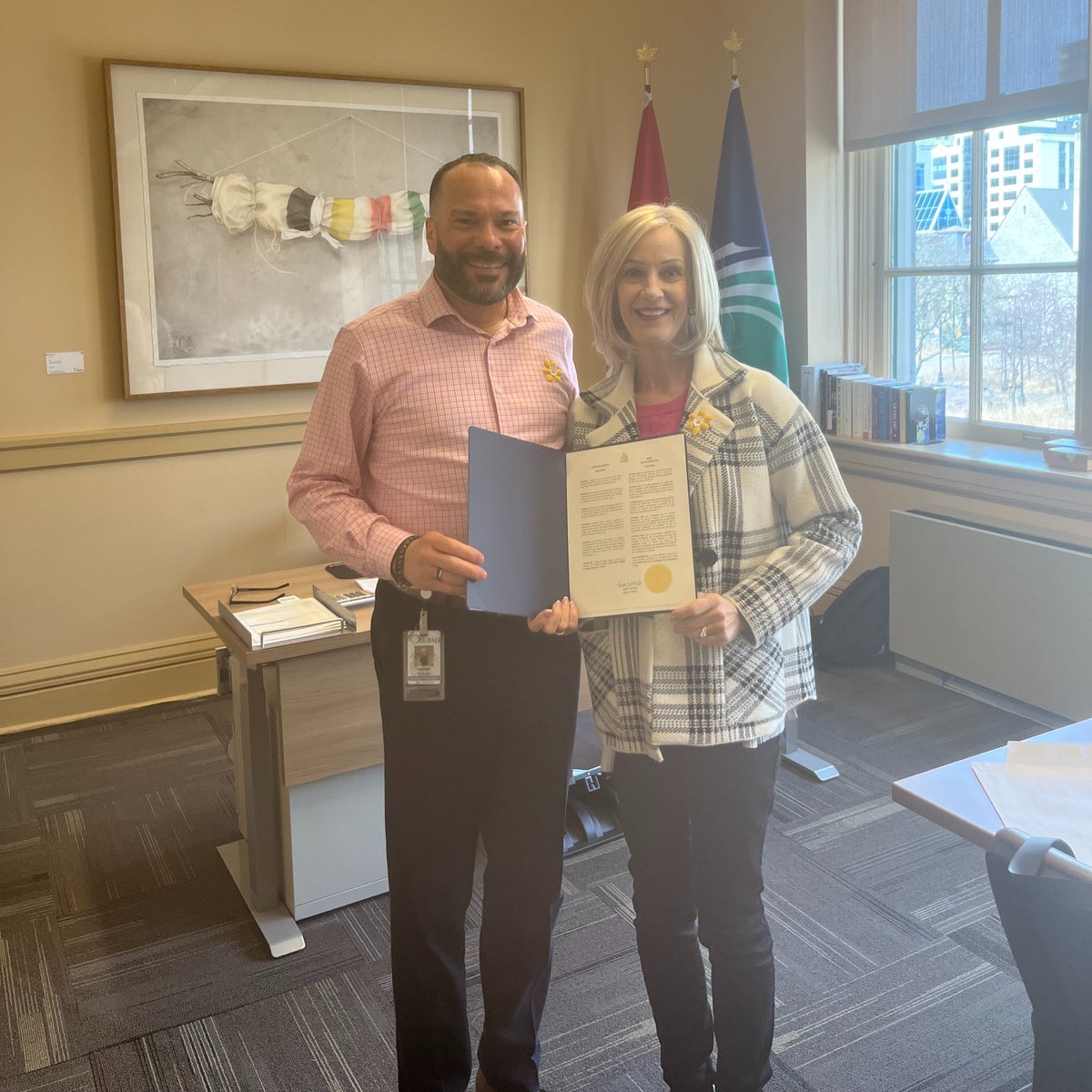 While attending our Summit, ACT Lead Julie also met with @ottawacity to declare April as Daffodil Month. Thanks to the city of Ottawa for recognizing this month and welcoming Julie!