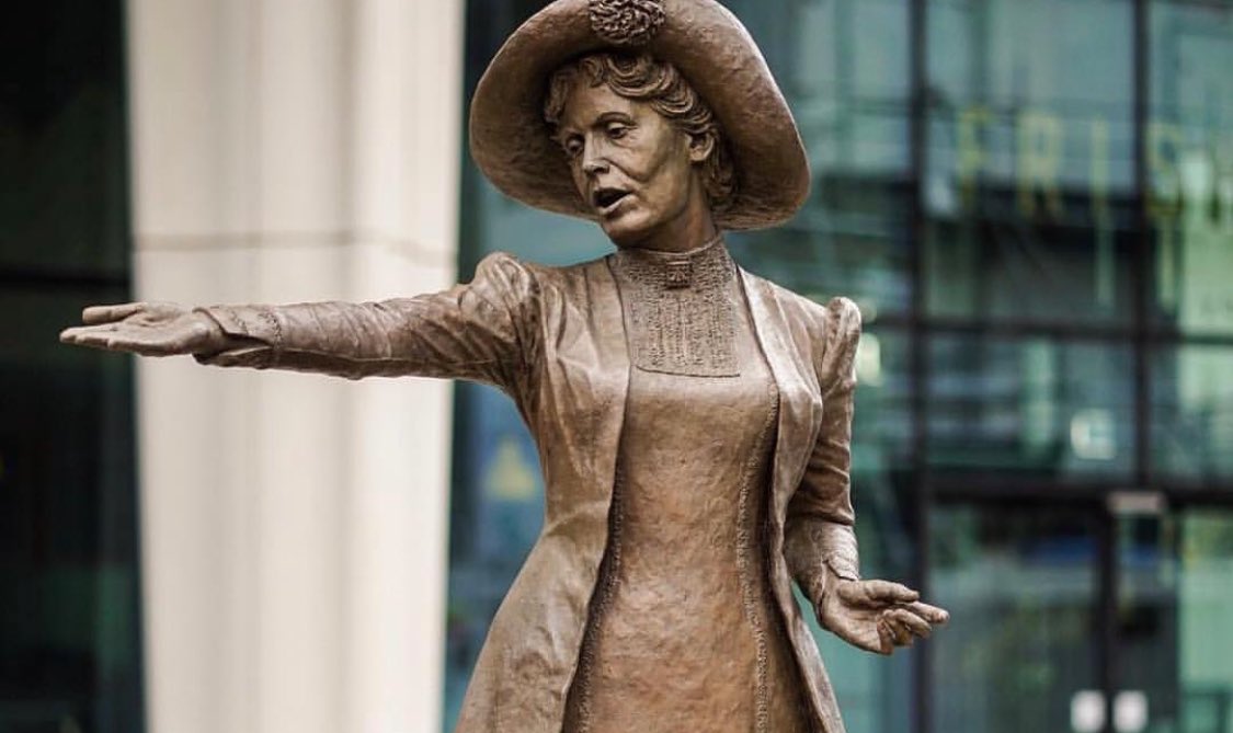 A friend and I took the <a href="/FreeTours_MCR/">Free Manchester Walking Tours</a> 3-hour walkabout today. Jack - our guide - was super knowledgeable about the deeper and surprising alternative histories of the city. Nothing he couldn’t answer or explain. Highly recommend. ⭐️ ⭐️ ⭐️ ⭐️ ⭐️