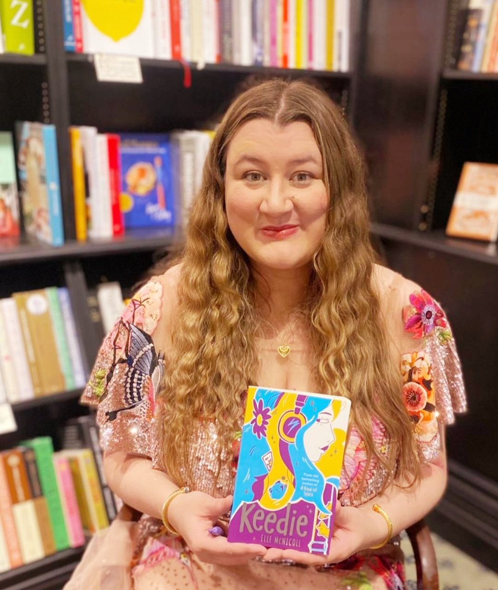 going live with the Autistic Girls Network at 8pm tonight. then some recordings tomorrow and hopefully a visit to Waterstones Kensington and Chiswick. then the Scottish leg of the tour starts on Thursday! personalised copies of KEEDIE available via @PortyBooks