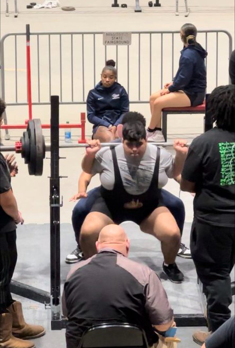 Congratulations to Powerlifters Carter Mclendon and Court Salloum! They finished in 4th place in their weight classes at last weeks State Competition. Sean surginer and Luis Reyes also finished in 6th. 

Way to go, Irish!