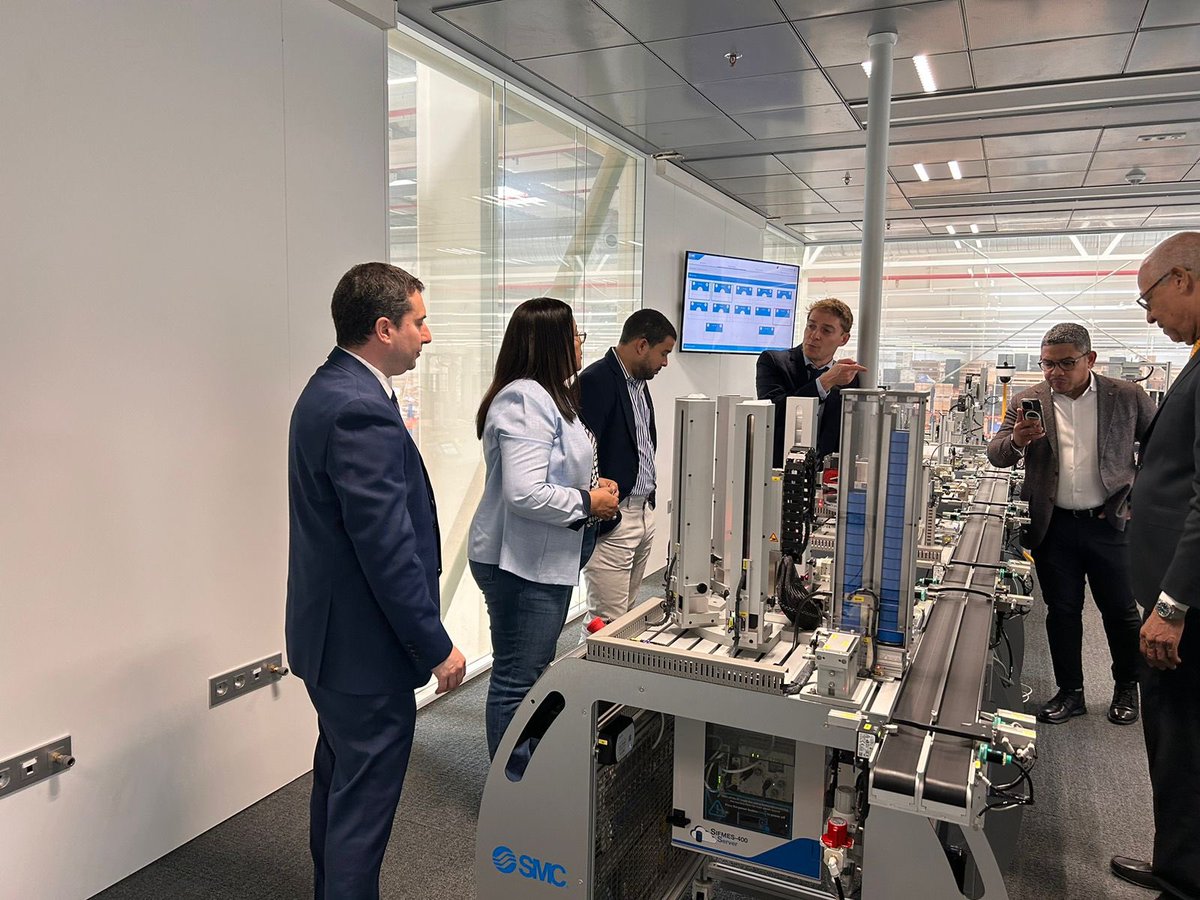 InfotepRD's tweet image. …con miras a continuar innovando, fortaleciendo y expandiendo la Formación Técnico Profesional, manteniendo niveles de calidad de clase mundial.

#INFOTEPesInnovación
#CapacitarEsProgresar
#ApoyoProductividad
#INFOTEPseExpande
#INFOTEPteImpulsa