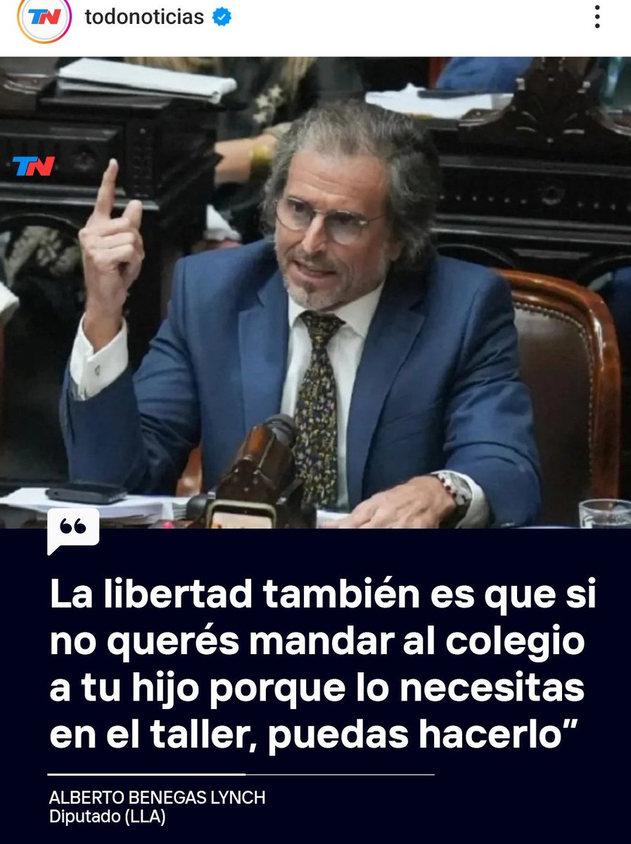 Este al igual q su padre son dos p€lotudos q le hacen mucho daño al gobierno. La boludeces q dicen son indefendibles