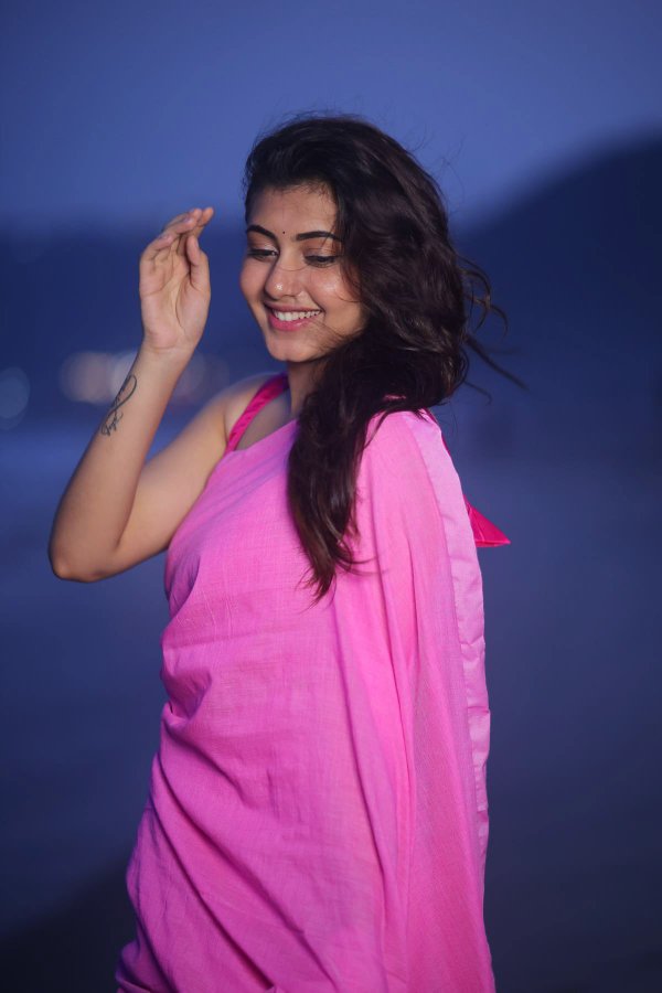 GKqIoshbsAAT396?format=jpg&name=900x900