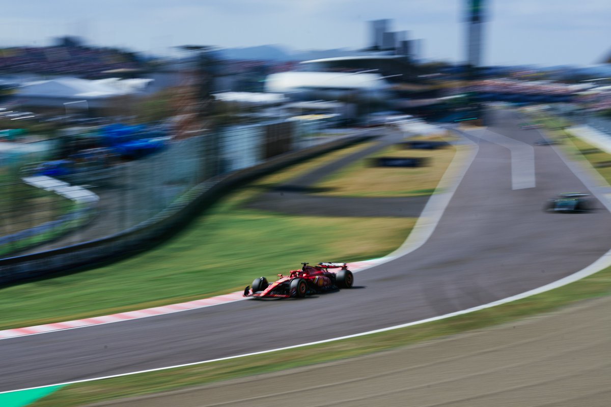 “Acredito que teremos chances em Monza, Monte Carlo, Singapura e talvez até Miami.” 💪 🎙️ Carlos, sobre onde a Ferrari pode derrotar a Red Bull. 🗞️ @ScuderiaFansF1