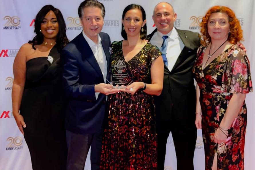 Hobby Airport has been awarded the AX 2024 Award for the 'Airport with the Highest Regard for Customer Service' at the 2024 Airport Experience Conference 👏 More info: bit.ly/4aqzyaW