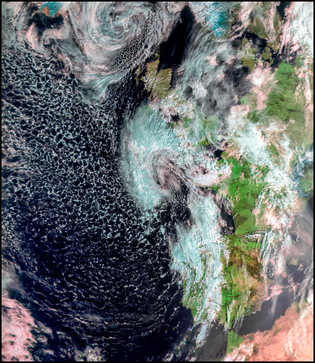 #MeteorM23 55º W @Nooelec #qfh @SDRPlay #rsp1a @aang254 #satdump, Pase de la mañana, dia ventoso y lluvia en #Cantabria. Saludos.