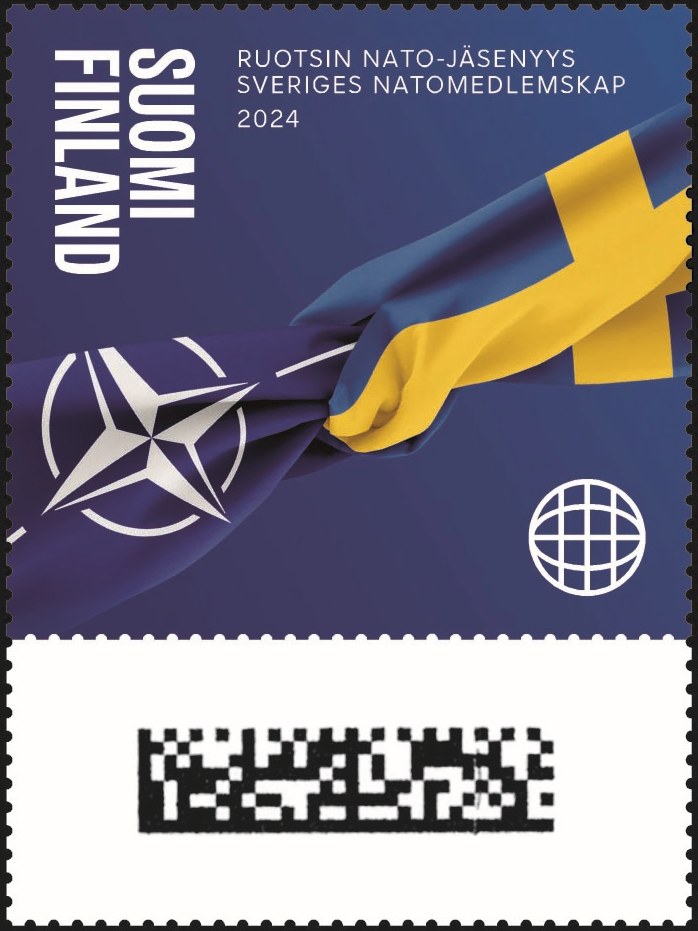 Postilta Ruotsin #NATO-jäsenyyttä juhlistava postimerkki.
Anssi Kähärän suunnittelemassa merkissä Ruotsin ja NATO:n lipun kietoutuvat yhteen.
Se julkaistaan kymmenen ulkomaan ikimerkin arkkina.
Kuva: Posti Group
#posti #filatelia #turpo #säkpol