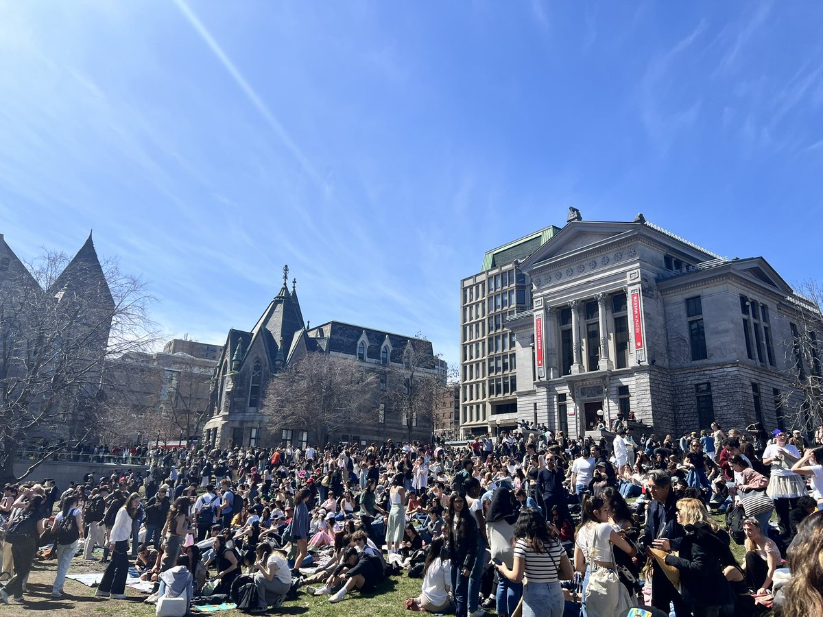 McGill University (@mcgillu) on Twitter photo What a perfect day for an eclipse! 🤩🌚
<a href="/TSIMcGill/">Trottier Space Institute at McGill</a> <a href="/McGillScience/">McGill Science</a> What a perfect day for an eclipse! 🤩🌚
<a href="/TSIMcGill/">Trottier Space Institute at McGill</a> <a href="/McGillScience/">McGill Science</a>